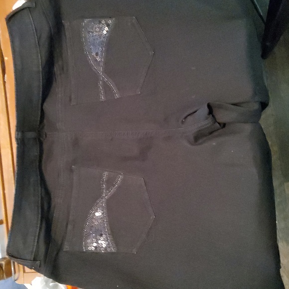 CHICO'S Platinum Denim. SIZE 2.5 Black - Picture 2 of 4